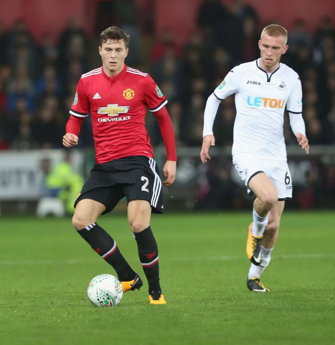 场充满悬念 场充满悬念