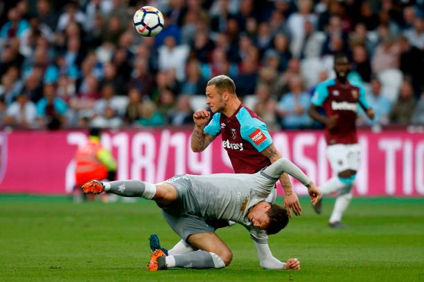 过巧妙的策 过巧妙的策