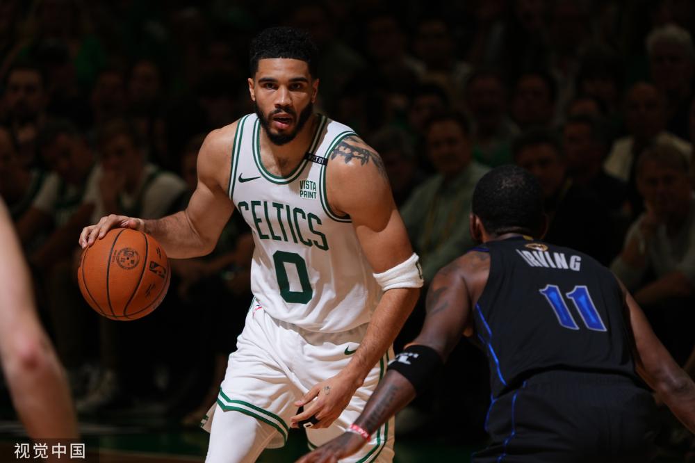 争冠格局中 争冠格局中